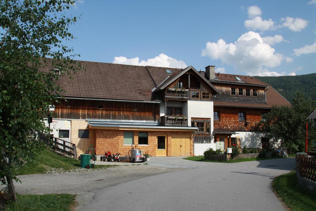 Biohof Sauschneider Apartman Sankt Margarethen im Lungau Kültér fotó